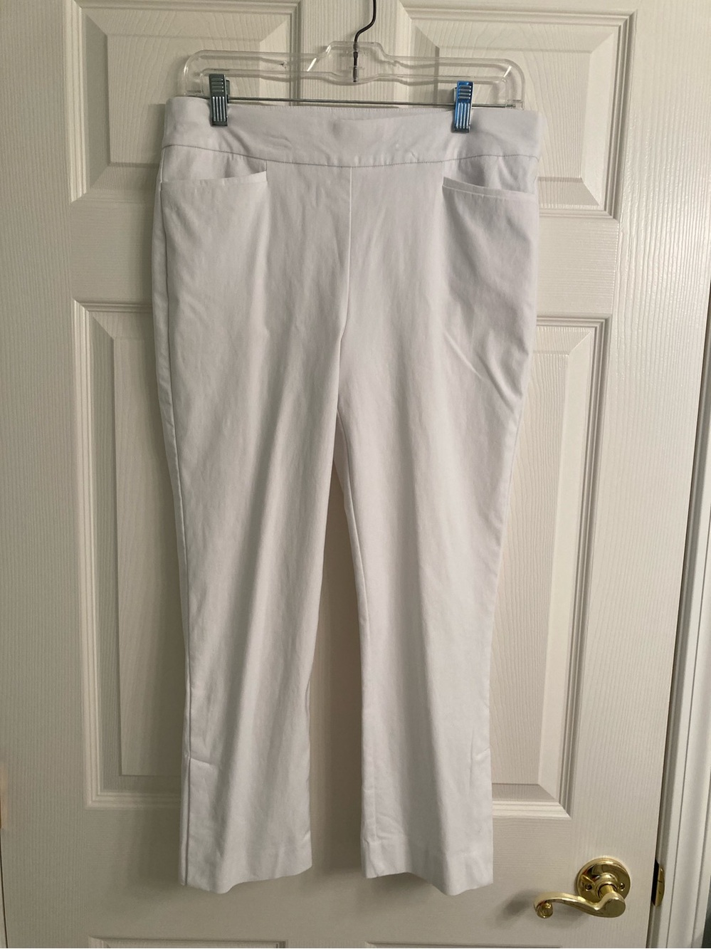 Chicos White Crop Pant